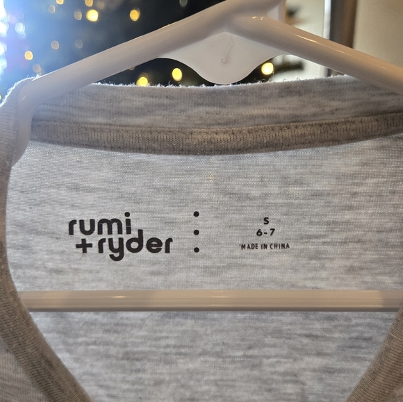 🖤5/$25🐝 Girls Small (6/7)Tie Front Gray Basic Long Sleeve Tee Rumo Ryder EUC - Picture 2 of 3